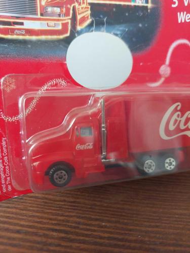 Coca-Cola Model Kırmızı Kamyon