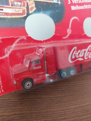 Coca-Cola Kırmızı Model Tır