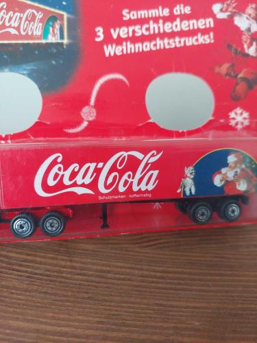 Coca-Cola Kırmızı Model Tır