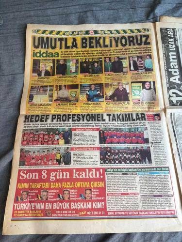 ONİKİNCİ ADAM SPOR GAZETESİ TURKISH NEWSPAPER - DOĞUM GÜNÜ HEDİYESİ   TAM TAKIM EKSİKSİZ GAZETE  15 MART 2007 -   4.5 MİLYON EURO BARCELONA'DA - FUTBOLUN YENİ MESSİSİ - CİM-BOM'A SÜPER 2'Lİ - DEIVID OUT MILITO IN - FUTBOLU UNUTTUM! - A MİLLİ TAKIM 27'NCİ SIRAYA DÜŞTÜ - AVANTAJ BİZDE - ZİDANE BURSA'YA GELİYOR - ALT YAPI VAR OLSUN DİYE KURULMAMALI - ACI REÇETE - EFES GEÇ YANDI - BOBO TÜRK VATANDAŞI OLMAK İSTİYOR - VALENCİA KEZMAN'I İSTİYOR - EN İYİ SAVUNMA HÜCUMDUR - İDDAA BAYİLERİ: SABRIMIZ KALMADI - TÜRKİYE'NİN EN BÜYÜK BAŞKANI KİM? - MUHAMMET DEMİRCI - FATİH TERİM - ERTUĞRUL AKBAY - VAN GAAL - VAN HOOIJDONK - MILITO - DEIVID - MUSA BÜYÜK - ERTUĞRUL SAĞLAM - BÜLENT KORKMAZ - ZICO - NECATİ ATEŞ - ADNAN POLAT - ALİ ŞEN EMRE AŞIK - HASAN ŞAŞ - TURGAY KIRAN - MEHMET OKUR - İBRAHİM KUTLUAY - BOBO - MEHMET YOZGATLI -