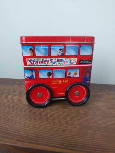 Stanley's London Bus Şeker Kutusu