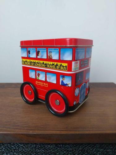 Stanley's London Bus Şeker Kutusu