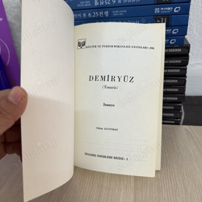 DEMİRYÜZ (TOMRİS) SENARYO