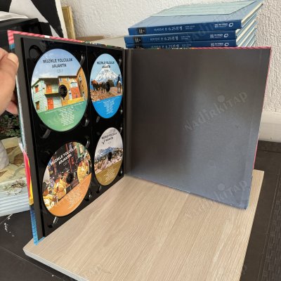 Arjantin - Müzikle Yolculuk - Ciltli ( 4 CD Tam Takım )