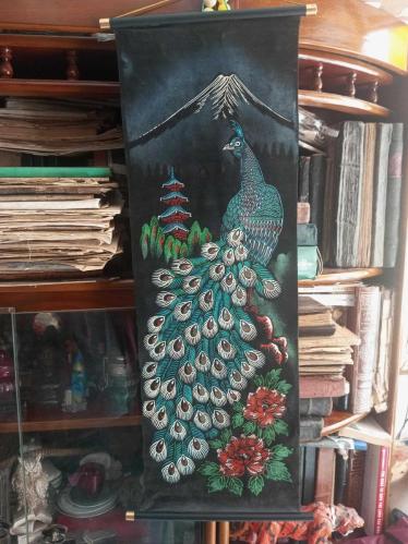 Vintage Bohem Sanatı Siyah Kadife Tavus Kuşu Fuji Dağı Pagotası 1970'ler Japonya El Yapımı çift  pano  80*35 cm