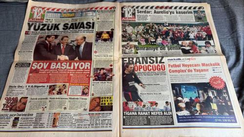 ONİKİNCİ ADAM SPOR GAZETESİ TURKISH NEWSPAPER - DOĞUM GÜNÜ HEDİYESİ  - TAM TAKIM EKSİKSİZ GAZETE -    20 NİSAN   2007 - ÇIK KONUŞ SAYIN BAŞKAN HALUK ULUSOY!  - F.BAHÇE'DE TEVEZ HAREKATI: EL APACHE BOMBASI  - CIM-BOM'A ELMANDER GELİYOR: İSVEÇLİ GOLCÜ İLE ATAK BAŞLADI  - KARTAL'DA TIGANA'NIN İPİ ÇEKİLDİ: ALİ GÜLTİKEN'DEN ZEHİR ZEMBEREK RAPOR  - RUNJE KADIKÖY'DE SAHADA: TAHKİM CEZAYI İNDİRDİ  - ADNAN POLAT: FENERBAHÇE’YE PENALTI VERİLME ZORUNLULUĞU MU VAR?  - AYAĞIM KOPSA DA OYNARIM: MURAT ŞAHİN'DEN ÖZVERİ JESTİ  - TRABZON'UN YÜKÜ AĞIR: NURİ ALBAYRAK'TAN FATİH TEKKE ÖZÜRÜ  - İDDAA'DA PARA KAZANMAK ARTIK ÇOK KOLAY: 75 GÜNDE 1033 ORAN  - FRANSIZ ÖPÜCÜĞÜ: AUXERRE'Lİ PEDRETTI'YE KANCA  - PASCAL NOUMA İKNA ETTİ  - CRISTOPH DAUM MUSTAFA'YI ÇAĞIRDI  -- ARİF KOCABIYIK  - DR. SEDAT HAYRAN  - BURAK AKBAY  - ALPASLAN DİKMEN  - ADNAN POLAT  - HALUK ULUSOY  - YILDIRIM DEMİRÖREN  - AZİZ YILDIRIM  - ZICO  - JEAN TIGANA  - ALİ GÜLTİKEN  - ADNAN SEZGİN  - NURİ ALBAYRAK  - ŞABAN YILDIRIM  - ENGİN İPEKOĞLU.