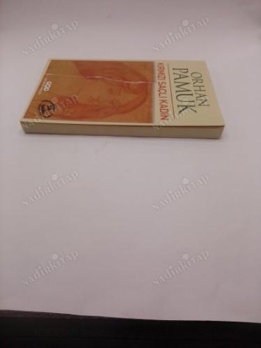 KIRMIZI SAÇLI KADIN