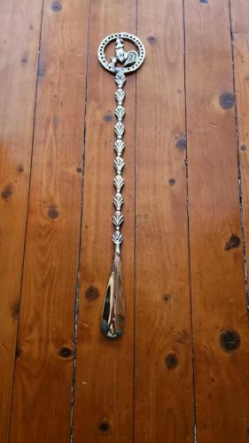 PİRİNÇ KERATA HOROZ BAŞLI   ( 48 cm )
