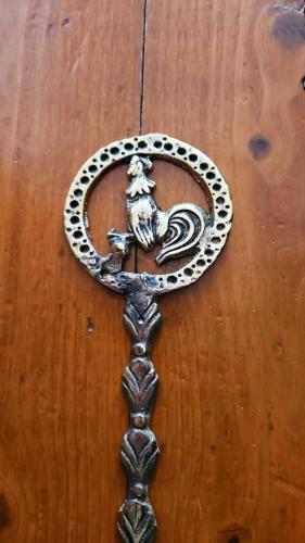 PİRİNÇ KERATA HOROZ BAŞLI   ( 48 cm )