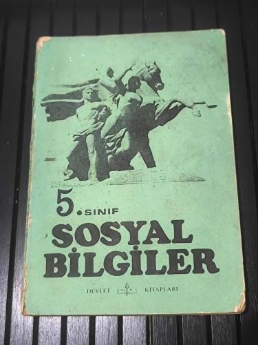 Sosyal Bilgiler V. Sınıf – Devlet Kitapları | 1975 Baskı