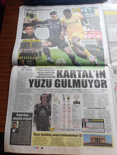 Korkusuz Gazetesi - Turkish Newspaper - 10 Kasım 2023 - ölümünün 85. yıldönümünde Atatürk'ü özlemle anıyoruz - İşte Atatürk mucizesi bu - Atatürk savaştı kazandı ülkeyi kurdu ve emanet etti - Atatürk 36 37 yaşında Suriye'ye Filistin'de Ordu ve ordular grubu komutanlıkları yaptı - Kartal Belediye Başkanı Gökhan Yüksel Selanik'ten doğup sonsuzluğa giden yol Atatürk - milletimizin ve tüm insanlığın başı sağ olsun yazan Memduh Bayraktaroğlu - Atatürk için yazılan gidiyor şiiri yazan Orhan Seyfi Orhon - Atatürk'ün fotoğrafı - 16 Kasım 1938'de Mustafa Kemal Atatürk'ün ölüm haberi üzerine Dolmabahçe sarayı'na Son görev için gelen ve gözyaşlarını tutamayan kadınlar fotoğraf - İstanbul halkı ulu önder Atatürk'ü son yolculuğuna gözyaşlarıyla uğurladı fotoğraflar - yabancılar Atatürk içinde demişti - Alman genel Limon Von Sanders Mustafa Kemal sorumluluk yüklenmekten korkmayan doğuştan bir Şef idi - İngiltere kraliçesi II. Elizabeth İngiliz Ulusu Atatürk'ü hayranlıkla anacaktır - 10 Kasım 1938