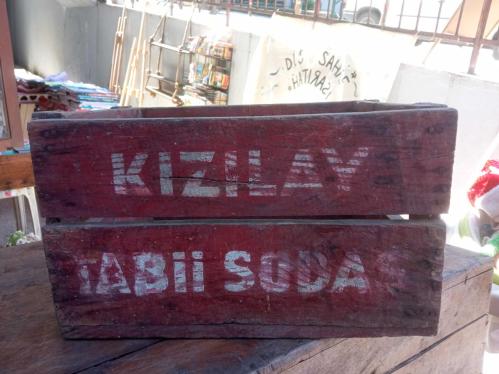 Eski Dönem Tahta Maden Suyu Kasası Kızılay Maden Suyu