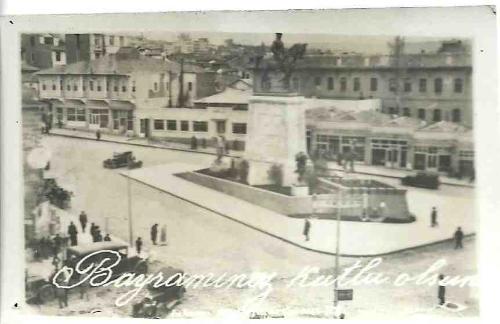 Taşhan Önü - Hakimiyet-i Milliyet Meydanı - Ulus Meydanı Arkasında Osmanlıca Yazılı (8 X 4.5cm)