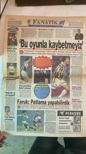 FANATİK SPOR GAZETESİ - TURKISH NEWSPAPER - DOĞUM GÜNÜ HEDİYESİ  - EKSİKSİZ TAM TAKIM GAZETE - 10 MART 1998 - SAYI:842 - MEHMET ALİ YILMAZ - ALİ KEMAL DENİZCİ - KEMAL ADAR - MESUT YILMAZ - FATİH TERİM - HAKAN ŞÜKÜR - SUAT - TANER AŞKIN - BÜLENT - ARİF - OKAN - GÜNEŞ TANER - YÜCEL SEÇKİNER - ROY HODGSON - POPESCU - EMRE - BU VATAN HEPİMİZİN - GERÇEK SPOR GAZETESİ - FANATİK - TRABZONSPOR’DA BAHAR BAYRAMI - TEK SORUMLU SENSİN - ŞAMPİYON OLACAĞIZ - FENER’İ DİRİLTEN DARBE - TERİM’DEN İLGİNÇ YAKLAŞIMLAR - BAŞBAKAN YAYIN KAOSUNA EL KOYDU - ÇOK BAŞARILI DEĞİL MARJİNAL OLACAKSIN - BEŞİKTAŞ’IN BİMAŞ İLE SORUNU YOK - UZUN GECELERİN EFES’İ - BARİÇ’İN TAKTİĞİ RAFA KALDIRILDI - BOLİÇ ANKARA’DA YOK - BEŞİKTAŞ KOCAELİ SON KEZ - ALPAY AMELİYAT OLUYOR - GALATASARAY’DA KUPA HEYECANI - GERİ SAYIM BAŞLADI - TERİM’İN RÜYASI - SİYASİ AÇILIŞ - EN BABA KAPTAN - BLACKBURN ROVERS POPESCU’YA TALİP - UĞURUNA İNANIYOR - VUGRİNEÇ ÜLKESİNE GİDİYOR - METİN: SIRA GALATASARAY’DA - DENİZCİ’DEN TERAPİ - TAKIMA YENİ ÇEHRE
