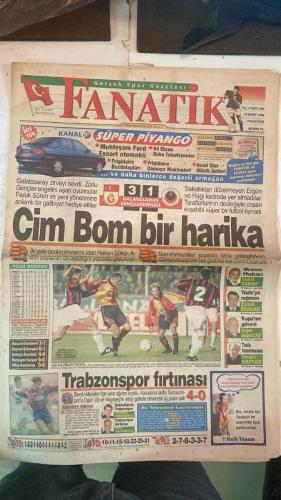 FANATİK SPOR GAZETESİ - TURKISH NEWSPAPER - DOĞUM GÜNÜ HEDİYESİ  - EKSİKSİZ TAM TAKIM GAZETE - 16 MART 1998 - SAYI:848 - FARUK SÜREN - HAKAN ŞÜKÜR - ARİF - EMRE - TUGAY - ERGÜN - HAGİ - SUAT - VUGRİNEÇ - OGÜN - İSKENDER - TOLUNAY - METİN AKTAŞ - İLGAZ - KEMAL ADAR - SELÇUK MUMCU - İSMET TONGO - TEMEL ÖZALAK - DOĞAN BABACAN - CENGİZ KAPTAN - NACİ YALINKILIÇ - SÜLEYMAN KARA - BU VATAN HEPİMİZİN - GERÇEK SPOR GAZETESİ - FANATİK - CİM BOM BİR HARİKA - BRAVO HAKAN - TOZLU’YA RAĞMEN - KUPA’NIN GÜVENİ - TOZLU TOZUTMADAN - ASLAN ZİRVEYİ SEVDİ - TRABZONSPOR FIRTINASI - BEKLEDİĞİMİZ TRABZONSPOR - TRABZONSPOR DÖRTKÖŞE - OGÜN’DEN SEVGİLERLE - HARİKA FUTBOL SÜPER SONUÇ - DEĞİŞİKLİK İŞE YARADI - KAPTAN TAKIMINI SIRTILADI - YÜREĞİMİZLE KAZANDIK - LİK YARI ÇOK İYİYDİK - UNAL CEZALI - İSKENDER GEÇİT VERMEDİ - BURUK GALİBİYET - GALATASARAY RÖVANŞI ALDI - CİM BOM FIRTINASI ESTİ - KRAL GÖREVİNİ YAPTI - OKAN ÇALIŞKANDI - BÜYÜCÜ GENÇLER - 3-1 GALATASARAY GENÇLERBİRLİĞİ - 4-0 TRABZONSPOR SAMSUNSPOR