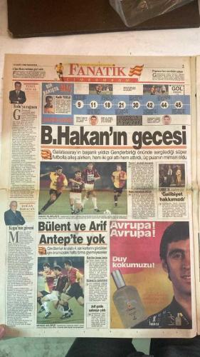 FANATİK SPOR GAZETESİ - TURKISH NEWSPAPER - DOĞUM GÜNÜ HEDİYESİ  - EKSİKSİZ TAM TAKIM GAZETE - 16 MART 1998 - SAYI:848 - FARUK SÜREN - HAKAN ŞÜKÜR - ARİF - EMRE - TUGAY - ERGÜN - HAGİ - SUAT - VUGRİNEÇ - OGÜN - İSKENDER - TOLUNAY - METİN AKTAŞ - İLGAZ - KEMAL ADAR - SELÇUK MUMCU - İSMET TONGO - TEMEL ÖZALAK - DOĞAN BABACAN - CENGİZ KAPTAN - NACİ YALINKILIÇ - SÜLEYMAN KARA - BU VATAN HEPİMİZİN - GERÇEK SPOR GAZETESİ - FANATİK - CİM BOM BİR HARİKA - BRAVO HAKAN - TOZLU’YA RAĞMEN - KUPA’NIN GÜVENİ - TOZLU TOZUTMADAN - ASLAN ZİRVEYİ SEVDİ - TRABZONSPOR FIRTINASI - BEKLEDİĞİMİZ TRABZONSPOR - TRABZONSPOR DÖRTKÖŞE - OGÜN’DEN SEVGİLERLE - HARİKA FUTBOL SÜPER SONUÇ - DEĞİŞİKLİK İŞE YARADI - KAPTAN TAKIMINI SIRTILADI - YÜREĞİMİZLE KAZANDIK - LİK YARI ÇOK İYİYDİK - UNAL CEZALI - İSKENDER GEÇİT VERMEDİ - BURUK GALİBİYET - GALATASARAY RÖVANŞI ALDI - CİM BOM FIRTINASI ESTİ - KRAL GÖREVİNİ YAPTI - OKAN ÇALIŞKANDI - BÜYÜCÜ GENÇLER - 3-1 GALATASARAY GENÇLERBİRLİĞİ - 4-0 TRABZONSPOR SAMSUNSPOR