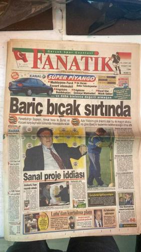 FANATİK SPOR GAZETESİ - TURKISH NEWSPAPER - DOĞUM GÜNÜ HEDİYESİ  - EKSİKSİZ TAM TAKIM GAZETE - 20 MART 1998 - SAYI:852 - AZİZ YILDIRIM - OTO BARİÇ - AMOKACHI - İHSAN KALKAVAN - ATİF KEÇECİ - HİLMİ OK - MEHMET ALİ YILMAZ - PETAR NAUMOSKİ - HAGİ - FILIPESCU - POPESCU - LUTU - EMRE - HAKAN ŞÜKÜR - EROL DEMİRKOL - AYKUT AKICI - CENGİZ DİNÇ - MUSTAFA TANGİ - GÜRSOY - DÜRÜST - CANSUN - ERGÜN - BURAK ELMAS - BU VATAN HEPİMİZİN - GERÇEK SPOR GAZETESİ - FANATİK - BARİÇ BIÇAK SIRTINDA - BAŞKAN’DAN GİZLİ TEHDİT - UEFA’DAN LALE ORTA’YA GÖREV - A MİLLİ TAKIM 1 SIRA GERİLEDİ - ASLAN’IN 4 PENÇESİ EKSİK - BURUK SEVİNÇ - BARİÇ’TEN YÖNETİME ÇAĞRI - AMAN GÖLGE DÜŞMESİN - TOSHACK’TAN SUÇLAMA - LUTU’DAN KURTULMA PLANI - DENİZCİ EMRETTİ: ÇANAKKALE GEÇİLECEK - HAKEMLERE SALDIRMAYIN - FENER ŞAMPİYON OLACAK - PETAR NAUMOSKİ’NİN KEMİĞİ KIRILDI - KEŞKE LAMA’YI TRANSFER ETSEYDİK - TÜRKİYE GÖZALTINDA - RUMENLER’E ÖZEL İDMAN - EMRE EL ÜSTÜNDE - HAKAN ŞÜKÜR’ÜN EKSİĞİ DÖRT GOL - PARAYI ALAMAYINCA LUTU’YU İSTEDİLER -