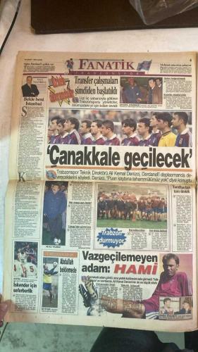 FANATİK SPOR GAZETESİ - TURKISH NEWSPAPER - DOĞUM GÜNÜ HEDİYESİ  - EKSİKSİZ TAM TAKIM GAZETE - 20 MART 1998 - SAYI:852 - AZİZ YILDIRIM - OTO BARİÇ - AMOKACHI - İHSAN KALKAVAN - ATİF KEÇECİ - HİLMİ OK - MEHMET ALİ YILMAZ - PETAR NAUMOSKİ - HAGİ - FILIPESCU - POPESCU - LUTU - EMRE - HAKAN ŞÜKÜR - EROL DEMİRKOL - AYKUT AKICI - CENGİZ DİNÇ - MUSTAFA TANGİ - GÜRSOY - DÜRÜST - CANSUN - ERGÜN - BURAK ELMAS - BU VATAN HEPİMİZİN - GERÇEK SPOR GAZETESİ - FANATİK - BARİÇ BIÇAK SIRTINDA - BAŞKAN’DAN GİZLİ TEHDİT - UEFA’DAN LALE ORTA’YA GÖREV - A MİLLİ TAKIM 1 SIRA GERİLEDİ - ASLAN’IN 4 PENÇESİ EKSİK - BURUK SEVİNÇ - BARİÇ’TEN YÖNETİME ÇAĞRI - AMAN GÖLGE DÜŞMESİN - TOSHACK’TAN SUÇLAMA - LUTU’DAN KURTULMA PLANI - DENİZCİ EMRETTİ: ÇANAKKALE GEÇİLECEK - HAKEMLERE SALDIRMAYIN - FENER ŞAMPİYON OLACAK - PETAR NAUMOSKİ’NİN KEMİĞİ KIRILDI - KEŞKE LAMA’YI TRANSFER ETSEYDİK - TÜRKİYE GÖZALTINDA - RUMENLER’E ÖZEL İDMAN - EMRE EL ÜSTÜNDE - HAKAN ŞÜKÜR’ÜN EKSİĞİ DÖRT GOL - PARAYI ALAMAYINCA LUTU’YU İSTEDİLER -