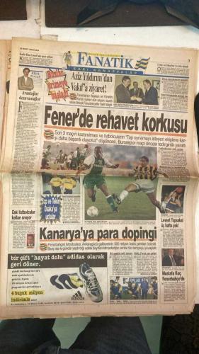 FANATİK SPOR GAZETESİ - TURKISH NEWSPAPER - DOĞUM GÜNÜ HEDİYESİ  - EKSİKSİZ TAM TAKIM GAZETE - 20 MART 1998 - SAYI:852 - AZİZ YILDIRIM - OTO BARİÇ - AMOKACHI - İHSAN KALKAVAN - ATİF KEÇECİ - HİLMİ OK - MEHMET ALİ YILMAZ - PETAR NAUMOSKİ - HAGİ - FILIPESCU - POPESCU - LUTU - EMRE - HAKAN ŞÜKÜR - EROL DEMİRKOL - AYKUT AKICI - CENGİZ DİNÇ - MUSTAFA TANGİ - GÜRSOY - DÜRÜST - CANSUN - ERGÜN - BURAK ELMAS - BU VATAN HEPİMİZİN - GERÇEK SPOR GAZETESİ - FANATİK - BARİÇ BIÇAK SIRTINDA - BAŞKAN’DAN GİZLİ TEHDİT - UEFA’DAN LALE ORTA’YA GÖREV - A MİLLİ TAKIM 1 SIRA GERİLEDİ - ASLAN’IN 4 PENÇESİ EKSİK - BURUK SEVİNÇ - BARİÇ’TEN YÖNETİME ÇAĞRI - AMAN GÖLGE DÜŞMESİN - TOSHACK’TAN SUÇLAMA - LUTU’DAN KURTULMA PLANI - DENİZCİ EMRETTİ: ÇANAKKALE GEÇİLECEK - HAKEMLERE SALDIRMAYIN - FENER ŞAMPİYON OLACAK - PETAR NAUMOSKİ’NİN KEMİĞİ KIRILDI - KEŞKE LAMA’YI TRANSFER ETSEYDİK - TÜRKİYE GÖZALTINDA - RUMENLER’E ÖZEL İDMAN - EMRE EL ÜSTÜNDE - HAKAN ŞÜKÜR’ÜN EKSİĞİ DÖRT GOL - PARAYI ALAMAYINCA LUTU’YU İSTEDİLER -