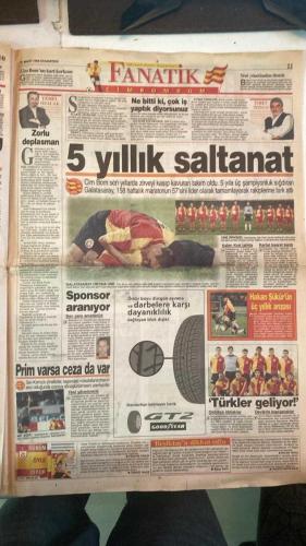 FANATİK SPOR GAZETESİ - TURKISH NEWSPAPER - DOĞUM GÜNÜ HEDİYESİ  - EKSİKSİZ TAM TAKIM GAZETE - 21 MART 1998 - SAYI:853 - OĞUZ SARVAN - TOSHACK - MEHMET ALİ YILMAZ - FARUK SÜREN - HADI TÜRKMEN - HAGİ - ERGÜN - BÜLENT - ARİF - LUTU - EMRE - HAKAN ŞÜKÜR - MURAT ILGAZ - CORAKOV - MÜNİROĞLU - BURHAN MERMER - OSMAN GÜNEN - MUSTAFA SANGURON - OSMAN TANBURACI - AZİZ YILDIRIM - EROL - TAYFUN - MUSTAFA DOĞAN - SELAHATTİN - TANER - ATİLLA - YÜCEL SEÇKİNER - METİN ŞEN - KAZIM BAYÜLKEN - GÖKHAN GÜÇKAYA - ENGİN VEREL - BU VATAN HEPİMİZİN - GERÇEK SPOR GAZETESİ - FANATİK - HAKEMLER AYAKLANDI - SAHİPSİZ DEĞİLİZ - DOPİNG SKANDALI YARGI ÖNÜNDE - CRUYFF VE PENA’YA TEKLİF - WEMBLEY SAVAŞI - EFES’İN ÇATISI ÇÖKTÜ - OTTO BARİÇ’İN FORVET KABUSU - AMELİYAT EDİLDİ - SÜREN, YILMAZ VE TOSHACK YANDI - LİDER ANTEP’TE - BRAVO GALATASARAY’DA ARİF VE BÜLENT - ŞAMPİYONLUK MOTİVASYONU - LUTU YOKTU YİNE YOK - HAGİ VE ERGÜN KADRODA - ANTEP’TE ZOR GECE - GALATASARAY PUAN AVINDA - DÜDÜĞÜ ÇALDI - KÜREKÇİLER KOLLARI SIVADI -