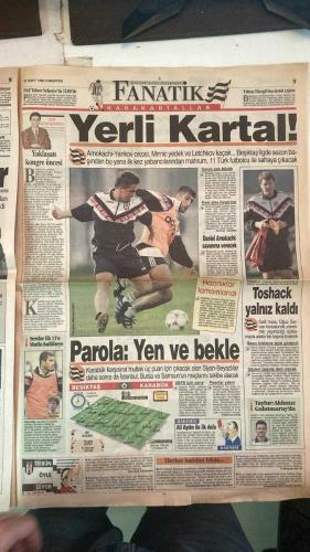 FANATİK SPOR GAZETESİ - TURKISH NEWSPAPER - DOĞUM GÜNÜ HEDİYESİ  - EKSİKSİZ TAM TAKIM GAZETE - 21 MART 1998 - SAYI:853 - OĞUZ SARVAN - TOSHACK - MEHMET ALİ YILMAZ - FARUK SÜREN - HADI TÜRKMEN - HAGİ - ERGÜN - BÜLENT - ARİF - LUTU - EMRE - HAKAN ŞÜKÜR - MURAT ILGAZ - CORAKOV - MÜNİROĞLU - BURHAN MERMER - OSMAN GÜNEN - MUSTAFA SANGURON - OSMAN TANBURACI - AZİZ YILDIRIM - EROL - TAYFUN - MUSTAFA DOĞAN - SELAHATTİN - TANER - ATİLLA - YÜCEL SEÇKİNER - METİN ŞEN - KAZIM BAYÜLKEN - GÖKHAN GÜÇKAYA - ENGİN VEREL - BU VATAN HEPİMİZİN - GERÇEK SPOR GAZETESİ - FANATİK - HAKEMLER AYAKLANDI - SAHİPSİZ DEĞİLİZ - DOPİNG SKANDALI YARGI ÖNÜNDE - CRUYFF VE PENA’YA TEKLİF - WEMBLEY SAVAŞI - EFES’İN ÇATISI ÇÖKTÜ - OTTO BARİÇ’İN FORVET KABUSU - AMELİYAT EDİLDİ - SÜREN, YILMAZ VE TOSHACK YANDI - LİDER ANTEP’TE - BRAVO GALATASARAY’DA ARİF VE BÜLENT - ŞAMPİYONLUK MOTİVASYONU - LUTU YOKTU YİNE YOK - HAGİ VE ERGÜN KADRODA - ANTEP’TE ZOR GECE - GALATASARAY PUAN AVINDA - DÜDÜĞÜ ÇALDI - KÜREKÇİLER KOLLARI SIVADI -