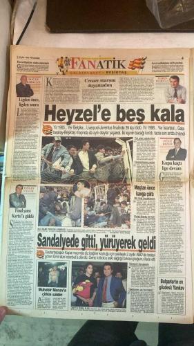 FANATİK SPOR GAZETESİ - TURKISH NEWSPAPER - DOĞUM GÜNÜ HEDİYESİ  - EKSİKSİZ TAM TAKIM GAZETE - 9 NİSAN 1998 - SAYI:872 - MEHMET - ARİF - HAGİ - OSMAN - AMOKACHI - ERKAN - TUGAY - ERTUĞRUL - MEHMET YUSUF - RAHİM - YANKOV - FEVZİ - TAYFUR - ALPAY - OKTAY - POPESCU - BÜLENT - K. HAKAN - B. HAKAN - FATİH TERİM - JOHN TOSHACK - SÜLEYMAN SEBA - FARUK SÜREN - İSMET TONGO - FAİK GÜRSES - TEMEL ÖZALAK - ONUR BELGE - TAYLAN UYGUR - ULVİ GÜVENEROĞLU - DOĞAN BABACAN - OĞUZ DİZER - YEMEN EKŞİOĞLU - NACI YALINKILIÇ - TURGAY TOYBUZ - CAN TONGO - ZAFER BÜYÜKAVCI - AYKUT AKICI - FERİDUN NİĞDELİOĞLU - MURAT AKBAŞ - MEHMET GENÇ - SÜLEYMAN KARA - BU VATAN HEPİMİZİN - GERÇEK SPOR GAZETESİ - FANATİK - KARTAL’A KUPA BAYRAMI - ATAMAZSAN KAYBEDERSİN - TATLI KAÇIK - TEBRİKLER BEŞİKTAŞ’A - FİNAL BAYRAMI - FİNAL ŞANSI KARTAL’A GÜLDÜ - BAYRAMIN OLSUN - LİGDEN ÖNCE LİGDEN SONRA - KUPA KAÇTI LİGE DEVAM - CENAZE MARŞINI DUYAMADIM - FACİAYA KILPAYI - SORUMLU MİD - FENER’DE ŞİMDİ DE EROL SAKATLIK PROBLEMİ - SON SÖZ FUT