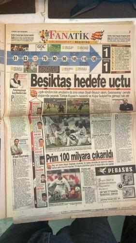 FANATİK SPOR GAZETESİ - TURKISH NEWSPAPER - DOĞUM GÜNÜ HEDİYESİ  - EKSİKSİZ TAM TAKIM GAZETE - 9 NİSAN 1998 - SAYI:872 - MEHMET - ARİF - HAGİ - OSMAN - AMOKACHI - ERKAN - TUGAY - ERTUĞRUL - MEHMET YUSUF - RAHİM - YANKOV - FEVZİ - TAYFUR - ALPAY - OKTAY - POPESCU - BÜLENT - K. HAKAN - B. HAKAN - FATİH TERİM - JOHN TOSHACK - SÜLEYMAN SEBA - FARUK SÜREN - İSMET TONGO - FAİK GÜRSES - TEMEL ÖZALAK - ONUR BELGE - TAYLAN UYGUR - ULVİ GÜVENEROĞLU - DOĞAN BABACAN - OĞUZ DİZER - YEMEN EKŞİOĞLU - NACI YALINKILIÇ - TURGAY TOYBUZ - CAN TONGO - ZAFER BÜYÜKAVCI - AYKUT AKICI - FERİDUN NİĞDELİOĞLU - MURAT AKBAŞ - MEHMET GENÇ - SÜLEYMAN KARA - BU VATAN HEPİMİZİN - GERÇEK SPOR GAZETESİ - FANATİK - KARTAL’A KUPA BAYRAMI - ATAMAZSAN KAYBEDERSİN - TATLI KAÇIK - TEBRİKLER BEŞİKTAŞ’A - FİNAL BAYRAMI - FİNAL ŞANSI KARTAL’A GÜLDÜ - BAYRAMIN OLSUN - LİGDEN ÖNCE LİGDEN SONRA - KUPA KAÇTI LİGE DEVAM - CENAZE MARŞINI DUYAMADIM - FACİAYA KILPAYI - SORUMLU MİD - FENER’DE ŞİMDİ DE EROL SAKATLIK PROBLEMİ - SON SÖZ FUT