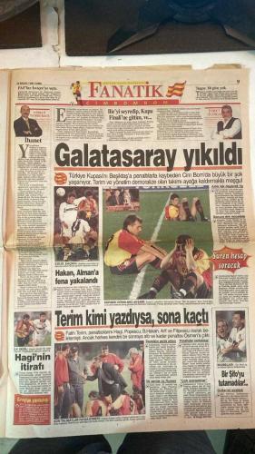 FANATİK SPOR GAZETESİ - TURKISH NEWSPAPER - DOĞUM GÜNÜ HEDİYESİ  - EKSİKSİZ TAM TAKIM GAZETE - 10 NİSAN 1998 - SAYI:873 - JOHN TOSHACK - SÜLEYMAN SEBA - FATİH TERİM - HOLGER OSIECK - HAGİ - POPESCU - SUAT - OKAN - TUGAY - BÜLENT - K. HAKAN - B. HAKAN - ARİF - MEHMET - ERTUĞRUL - AMOKACHI - OKTAY - RAHİM - YANKOV - FEVZİ - TAYFUR - ALPAY - KUBİLAY - MOSHOEU - UCHE - HÖGH - MUSTAFA - DOĞAN - FARUK - TANJU ÇOLAK - SEMİH MUTLU - SEMRA KÜÇÜKSÖZ - AZİZ YILDIRIM - MEHMET ALİ CANBEK - AYKUT AKICI - NECATİ BİLGİÇ - ENGIN VEREL - MEHMET Y. YILMAZ - ABDULLAH ÇEVRİM - BU VATAN HEPİMİZİN - GERÇEK SPOR GAZETESİ - FANATİK - AVRUPA’YA KARTAL DAMGASI - HERKES BİZİ KONUŞACAK - BEŞİKTAŞ ŞÖLENİ - SİFO MEHMET İLE ÖZEL RÖPORTAJ - BARİÇ DERS VERDİ - PENALTIDAN KAÇARSAN - KUBİLAY’IN DURUMU SEVİNDİRİCİ - TAYFUN VE EROL ANTRENMANA ÇIKTI - BARİÇ’TEN DEFANSA UYARI - BAŞKAN YILDIRIM YORUM YAPMADI - HÖGH’ÜN KIZINDAN İDMANA GÖZALTI - MUSTAFA YİNE İLK ONBİRDE - SİZ TUTUN BİZ ATARIZ - LİDERLİĞİ KORUMAMIZ ŞART - FENER