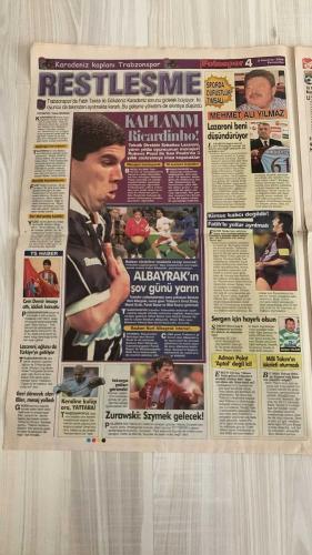 FOTOSPOR SPOR GAZETESİ - TURKISH NEWSPAPER - DOĞUM GÜNÜ HEDİYESİ  - EKSİKSİZ TAM TAKIM GAZETE -8 HAZİRAN 2006 PERŞEMBE  FENERBAHÇE - GALATASARAY - BEŞİKTAŞ - TRABZONSPOR - JUVENTUS - REAL MADRİD - CHELSEA - MANCHESTER UNITED - ASTON VILLA - VALENCIA - BASEL - GAZİANTEPSPOR - BREZİLYA MİLLİ TAKIMI - ARJANTİN MİLLİ TAKIMI - İNGİLTERE MİLLİ TAKIMI  HERNAN CRESPO - ROBERTO CARLOS - SOL CAMPBELL - MUTUHAN SUNER - GÖKHAN GÜÇKAYA - DELGADO - MURAT AKSU - M.ALI YILMAZ - LAZARONI - RAZVAN LUCESCU - DJEMBA-DJEMBA - SONG - AYALA - TOMAS - YILDIRAY BAŞTÜRK - ABDÜRRAHİM ALBAYRAK - MESUT YILMAZ - SERVET ÇETİN - SELÇUK ŞAHİN - UĞUR BORAL - TÜMER METİN - ORTEGA - CELALETTİN BİLGİÇ - ZALAYETA - SKY ANDREW - ALEX DE SOUZA - HALUK ULUSOY - GÜNTAY IRMAK - ALLİMCAN BEKİN - MURAT ÖZAYDINLI  BURASI ARJANTİN KAMPI: CRESPO “FENERBAHÇE İYİ BİR TEKLİF SUNDU” - BURASI BREZİLYA KAMPI: CARLOS “YA REAL YA FENERBAHÇE” - BURASI İNGİLTERE KAMPI: CAMPBELL “FENERBAHÇE İÇİN SORUN YOK” - FB TV CRESPO, CARLOS VE CAMPBELL İÇ