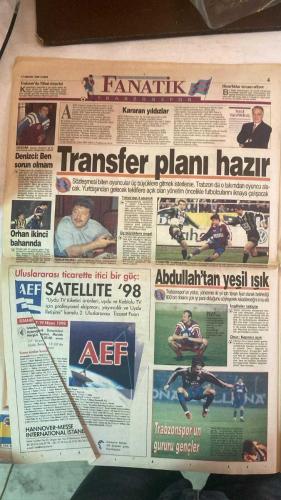 FANATİK SPOR GAZETESİ - TURKISH NEWSPAPER - DOĞUM GÜNÜ HEDİYESİ  - EKSİKSİZ TAM TAKIM GAZETE - 17 NİSAN 1998 - SAYI:880 - FARUK SÜREN - AZİZ YILDIRIM - HAKAN ŞÜKÜR - HAGİ - B. HAKAN - OSMAN - OKAN - ARİF - FILIPESCU - SUAT - BÜLENT - SAVAŞ - TAMER GÜNEY - AHMET CEYHAN - DUYGU YARSUVAT - ALİ ORALOĞLU - ENGİN KAPTANOĞLU - CEVDET DAYIOĞLU - FATOŞ DAĞ - ÖMER IŞIL - EROL DEMİRKOL - MEHMET Y. YILMAZ - ZEYNEP OKTEM - HAMZA YERLİKAYA - MİKAİL YERLİKAYA - MEHMET ALİ YILMAZ - UCHE - OKOCHA - HÖGH - MOSHOEU - MUSTAFA - K. SAFFET - TAYFUN - BU VATAN HEPİMİZİN - GERÇEK SPOR GAZETESİ - FANATİK - GURURLUYUZ - BÜYÜK ÖDÜLÜ ALDIK - SÜREN GALATASARAY CAMİASINA YAKIŞMIYOR - BU ÖDÜL HEPİMİZİN - FENERBAHÇE’DE 7 TEHLİKE - HAMİ SEZONU KAPATTI - CİM BOM’DA FLORYA ŞOV - TOSHACK YİNE KAÇAMAK YAPTI - FİLIPESCU SIYIRDI - PAF’LAR KAZANDI BÜYÜKLER SEVİNDİ - DOSYANIN SEVKİ GECİKTİ - BİR KIRIK BİR DUYUM - KASETLE BELİRLEYECEKLER - DİVAN’I YARSUVAT KAZANDI - YÖNETİCİLERDEN BAŞKAN’A GARANTİ - YILDIRIM YORUM YAPMIYOR - U