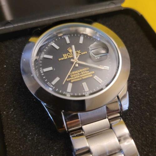 KULLANILMAMIŞ SIFIR KUTUSUNDA YÜKSEK KALİTE SUPER KLON ÜRETİM ROLEX KOL SAATİ.