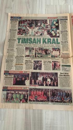 FOTOSPOR SPOR GAZETESİ - TURKISH NEWSPAPER - DOĞUM GÜNÜ HEDİYESİ  - EKSİKSİZ TAM TAKIM GAZETE - 9 MAYIS 2006 SALI  ADNAN POLAT – FATİH TEKKE – VAN NISTELROOY – CHRISTOPH DAUM – EMRE BELÖZOĞLU – CRESPO – SERGEN YALÇIN – JEAN TIGANA – YILDIRIM DEMİRÖREN – WILTORD – SERHAT AKIN – JESPER GRONKJAER – KLEBERSON – JUAN FIGER – ŞÜKRÜ KAYA – DOĞAN EROL – MUTLUHAN SUNER – ORGUN GAZETE – AHMET KARABOĞA  GALATASARAY BAŞKAN YARDIMCISI ADNAN POLAT: “FATİH TEKKE İLE SÖZ KESTİK, BU İŞ BİTTİ GİBİ” – VAN NISTELROOY MANCHESTER UNITED’LA KÖPRÜLERİ ATTI, FENERBAHÇE’YE GÖZ KIRPTI, 3 YIL İÇİN 12 MİLYON EURO İSTİYOR – DAUM: “NEDEN OLMASIN” – GALATASARAY’DA EMRE BELÖZOĞLU, CHELSEA’NİN ARJANTİNLİ YILDIZI CRESPO İLE GÖRÜŞTÜ, CRESPO’DAN CİMBOM’A İLGİNÇ MESAJLAR – BEŞİKTAŞ WILTORD’U İMZAYA GETİRİYOR, 15 MAYIS SONRASI İSTANBUL’DA – SERHAT AKIN: “BEŞİKTAŞ AKLIMI KARIŞTIRDI” – BEŞİKTAŞ’TA SERGEN YALÇIN’IN BİLETİ KESİLDİ, TIGANA YENİ SEZONDA KADRO PLANLAMASINI YAPIYOR – BEŞİKTAŞ JESPER GRONKJAER İLE İLGİLENİYOR, KLEBE