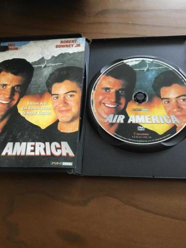 AIR AMERICA DVD