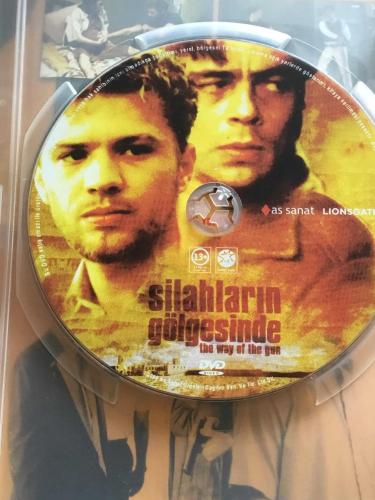 SİLAHLARIN GÖLGESİNDE the say of the gun DVD