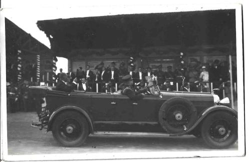 Mustafa Kemal Atatürk Cumhuriyetin 10. Yılı 29 Ekim 1933 Arabayla Ulus’a Teşrifleri (9 X 14cm)