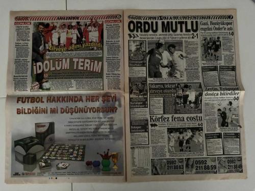 FOTOGOL GAZETESİ - 12 KASIM 2007 PAZARTESİ - GALATASARAYLILAR!. LİDERLİK DAMARLARINIZDA AKAN ASİL KANDA VAR 3-2 - YETER BE HİLMİ OK, AL OKTAYINI MOKTAYINI ÇEKİL GİT! - HİLMİ OK, OKTAY DEMİRAY - ASLAN, GENÇLERBİRLİĞİ'Nİ MEHMET SERKAN VE LİNCOLN İLE ÇİVİLEDİ! - MEHMET TOPAL, SERKAN ÇALIK, CASSIO LINCOLN - MAKİNE GİBİ BİÇTİ! - OKTAY DEMİRAY, METİN TOKAT, ÖZCAN OAL - TAM 9 PUAN: GALATASARAY, BEŞİKTAŞ VE FENERBAHÇE'NİN MAĞLUP OLDUĞU HAFTAYI GALİBİYETLE KAPATTI VE YİNE LİDER OLDU - KOORDİNATÖR FELDKAMP! - KARL HEINZ FELDKAMP - YENİ GOLCÜ SERKAN ÇALIK - SERKAN ÇALIK, ARTHUR ZICO - BALTA'NIN HEYECANI - HAKAN BALTA - AYIP ETTİLER! ERGÜN PENBE: 