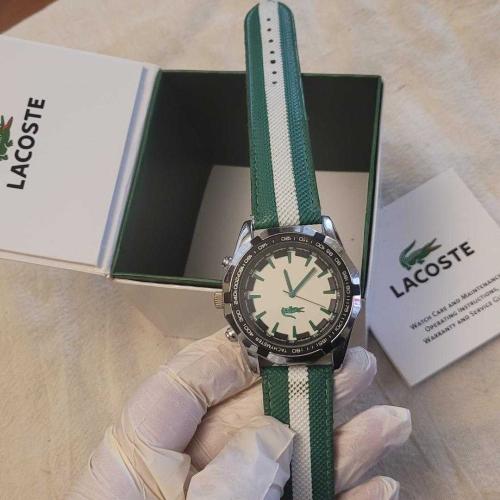 LACOSTE ERKEK KOL SAATİ. KUTUSUNDA. TERTEMİZ DAKİK. mağaza satışı 7 bin liradır.