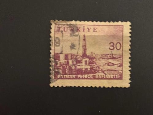 Türk Pulu - Turkish Stamp -  Postadan Geçmiş Pul Filateli -  DAMGALI - BATMAN PETROL RAFİNERİSİ TEMALI PUL, 30 PARA - Türkiye Cumhuriyeti - NOSTALJİK DOĞUM GÜNÜ HEDİYESİ