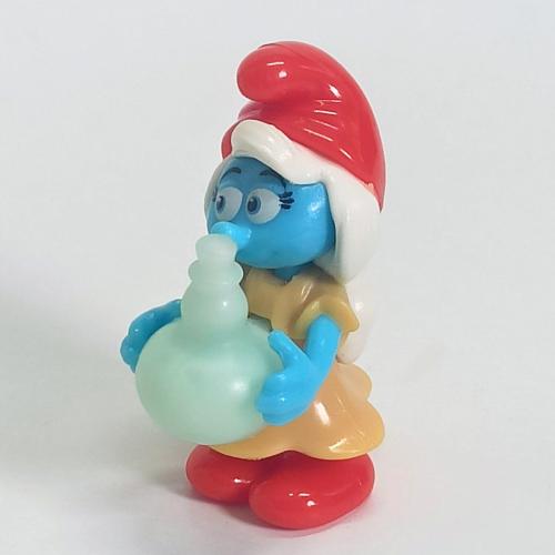 Kinder SD-351 Şirinler Şirine Kinder Sürpriz Yumurta Mini Figür Oyuncak 2016