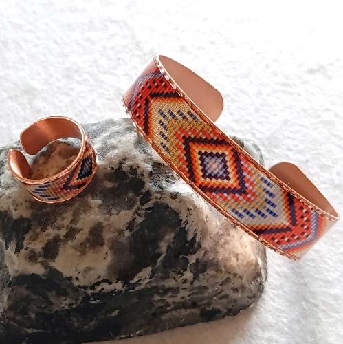 Bakır el işçilikli lüks bilezik ve Yüzük Set - İnce dar model BLZYZK-34 Kelepçe Oval Form .Takı kutusunda gönderilecektir. Fabrikasyon değildir. Lüks kalitedir.