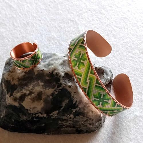 Bakır el işçilikli lüks bilezik ve Yüzük Set - İnce dar model BLZYZK-35 Kelepçe Oval Form .Takı kutusunda gönderilecektir. Fabrikasyon değildir. Lüks kalitedir.