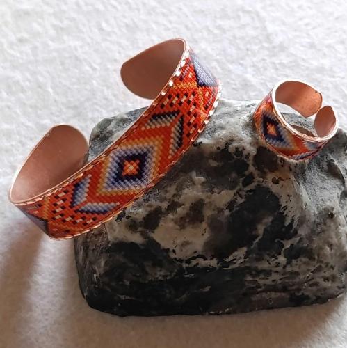 Bakır el işçilikli lüks bilezik ve Yüzük Set - İnce dar model BLZYZK-38 Kelepçe Oval Form .Takı kutusunda gönderilecektir. Fabrikasyon değildir. Lüks kalitedir.