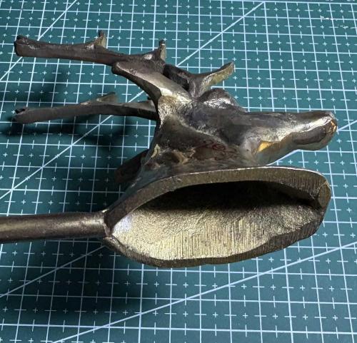 El Yapımı Pirinç Geyik Figürlü Mum Söndürücü – 27 cm Dekoratif Candle Snuffer