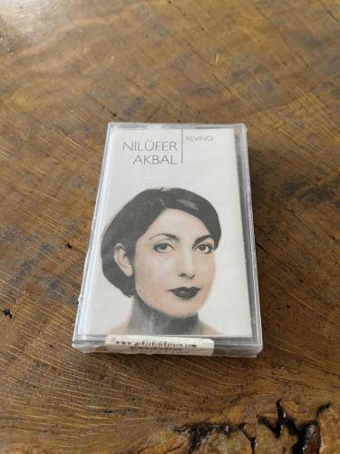 NİLÜFER AKBAL - REVINGİ - KASET (JELATİNİNDE)