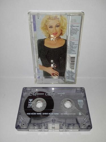 Kaset Muazzez Ersoy Nostalji 5 albümü. Orijinal sorunsuz çalışıyor