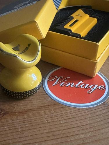 Cohiba 4 Pürmüzlü  jet alevli çakmak ve PURO TUTUCU HEDİYELİ