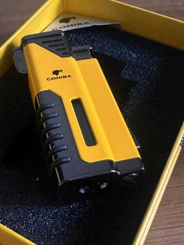 Cohiba 4 Pürmüzlü  jet alevli çakmak...PURO TUTUCU HEDİYELİ
