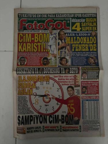 FOTOGOL GAZETESİ - 19 OCAK 2008 CUMARTESİ - LİDERLİK ASLAN'IN AĞZINDA - GALATASARAY, BUGÜN KASIMPAŞA'YI YENERSE MAÇ FAZLASIYLA LİDERLİK KOLTUĞUNA OTURACAK - FENERBAHÇE'DE RONALDO SON DÜZLÜKTE - AZİZ YILDIRIM, MILAN'LA YAPILAN GÖRÜŞMELERDE SONA GELDİ, YILDIZ OYUNCU HAFTA BAŞI TÜRKİYE'DE OLABİLİR - KARTAL'DA BOUMSONG BİTTİ BİTİYOR - BEŞİKTAŞ JUVENTUSLU SAVUNMACIYI İKNA ETTİ, KULÜPLERİN ANLAŞMASI BEKLENİYOR - TRABZON'DA SİVAS ALARMI - ERSUN YANAL: 