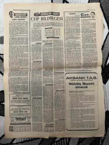 MİLLİYET GAZETESİ - DOĞUM GÜNÜ HEDİYESİ (TURKISH NEWSPAPPER) - 5 EKİM 1969 - SADECE İKİ SAYFADIR -Süleyman Demirel-Ayşe Melda Ertan-Yeşim Olcay-Abdi İpekçi-Talat Halman-Kemal Bisalman-Mehmet Hayri Ergenç-Hatice Macit Esin-Ali Cevgilili-Prof. Dr. Gültekin Kazgan-Prof. Dr. Yüksel Önen-Doç. Dr. Metin Toker-İlkay Demir-Gençlere silâh satan şebeke tutuldu-Yalancının Suyu-İmalâtçılar fiyatları çok yükseltiyor-İki kadın bir şoföre tabanca ile ateş etti-Durum tesadüfen yaşıyoruz-Belediye’nin Deniz suyu dediği havuzdan Tatlı Su çıktı-1969 Türkiye güzelini seçiyor-İlk elemeyi kazanan adaylar-Kraliçe Toto’yu kazanan THY uçağıyle Londra’ya gidecek-CHP Bildirgesi-Ulusal koalisyon-Pazarlık-Cizz-Akbank T.A.Ş. Müfettiş Muavini alınacak-Mufassal ve cesur-Kaç yılda-Sosyal siyaset-CHP yapabilir mi-İddialı ifadeler-Para nereden-CHP’nin çelişmesi-Yeni bir adım-Dinamik ortam sağlanabilirse-İlk gün nasıl geçti-Alıcı CHP’nin iktidara gelmesi şarttır-Demirel Türkiye’de hürriyetlerden şikâyetçi yok-Tatlı sudur-