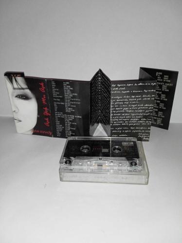 Kaset Bendeniz aşk yok mu aşk albümü. Orijinal 2005 baskı. Sorunsuz çalışıyor. koleksiyonluk